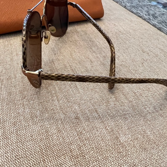 Tory Burch sunglasses  TY6021Q - Picture 4 of 11